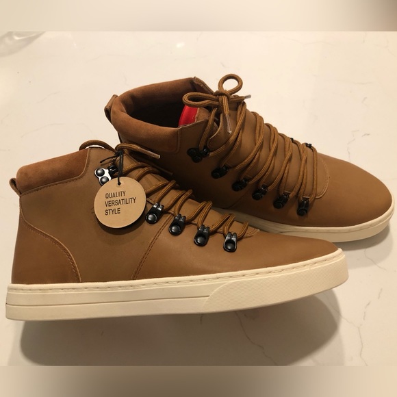 Clae Grant. Mens Size 8.5 Grizzly Leather. - Picture 7 of 8